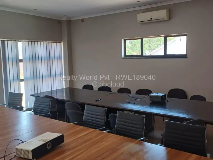 Office to Rent in Avondale