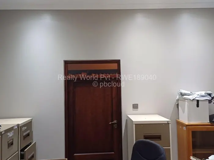 Office to Rent in Avondale