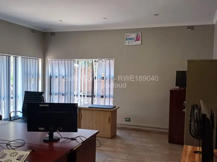 Office to Rent in Avondale