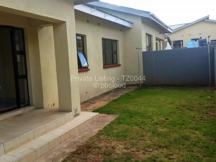 Townhouse/Cluster to Rent in Greendale North, Harare