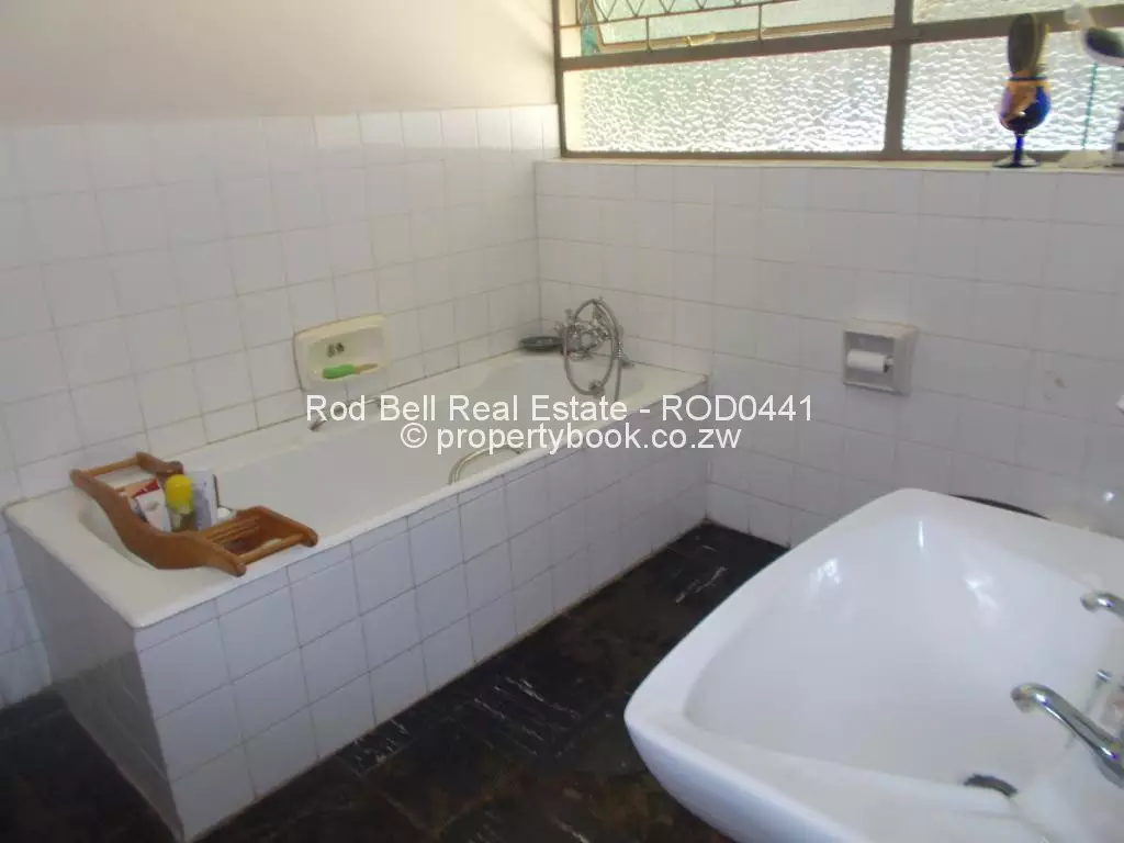 4 Bedroom House for Sale in Glen Lorne, Harare