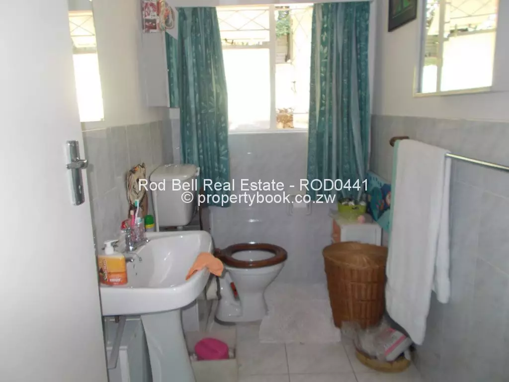 4 Bedroom House for Sale in Glen Lorne, Harare