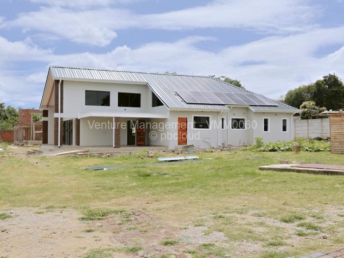 3 Bedroom House for Sale in Chisipite, Harare