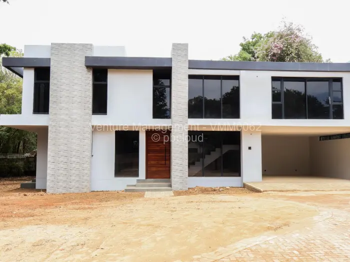 4 Bedroom House for Sale in Highlands, Harare