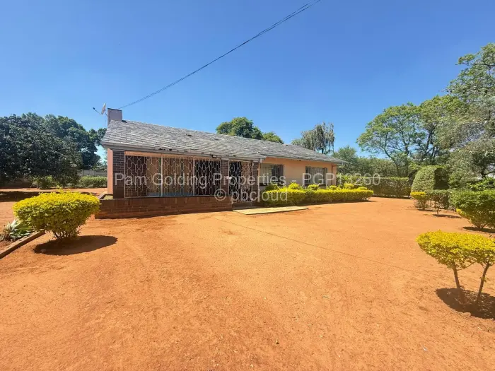 3 Bedroom House for Sale in Matsheumhlope, Bulawayo