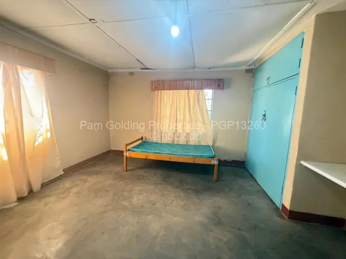 3 Bedroom House for Sale in Matsheumhlope, Bulawayo