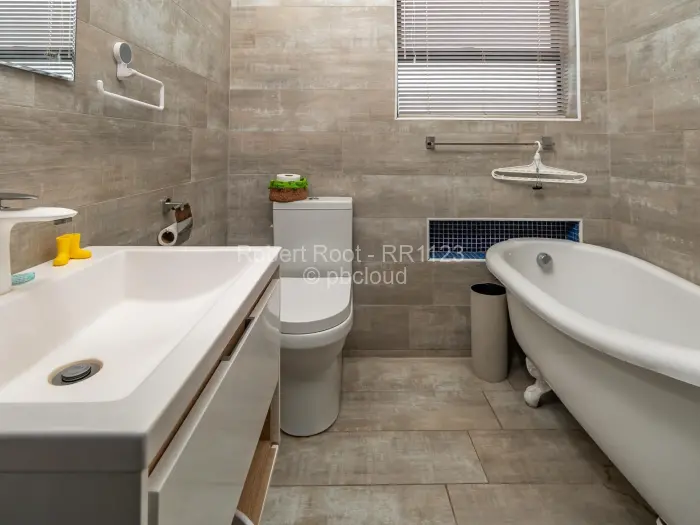 Townhouse/Cluster for Sale in Avondale, Harare