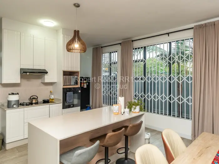 Townhouse/Cluster for Sale in Avondale, Harare