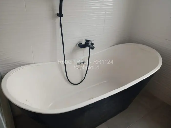 Townhouse/Cluster to Rent in Highlands, Harare