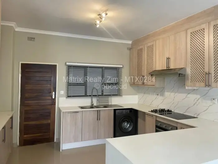 Flat/Apartment to Rent in Greencroft, Harare