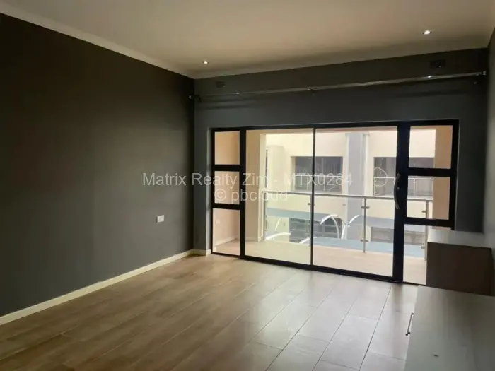 Flat/Apartment to Rent in Greencroft, Harare