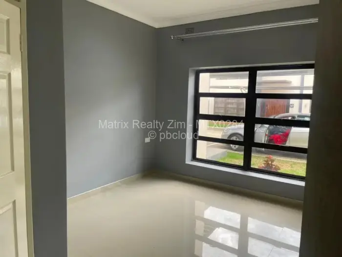 Flat/Apartment to Rent in Greencroft, Harare