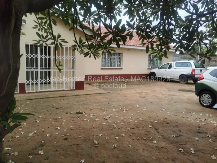 3 Bedroom House for Sale in Waterfalls, Harare