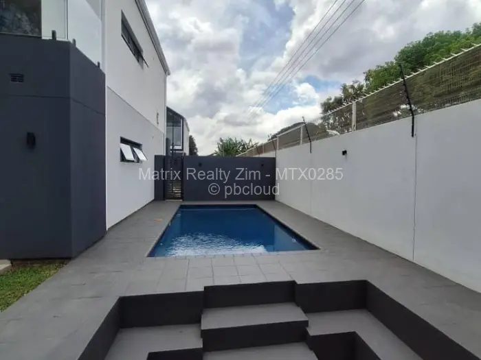 Townhouse/Cluster for Sale in Vainona, Harare