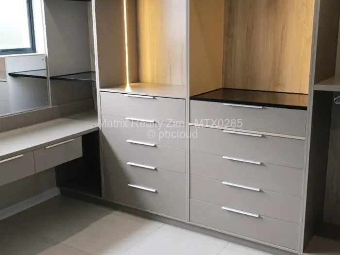 Townhouse/Cluster for Sale in Vainona, Harare