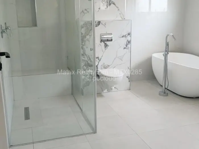 Townhouse/Cluster for Sale in Vainona, Harare