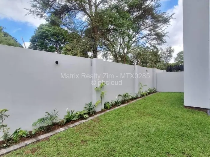 Townhouse/Cluster for Sale in Vainona, Harare