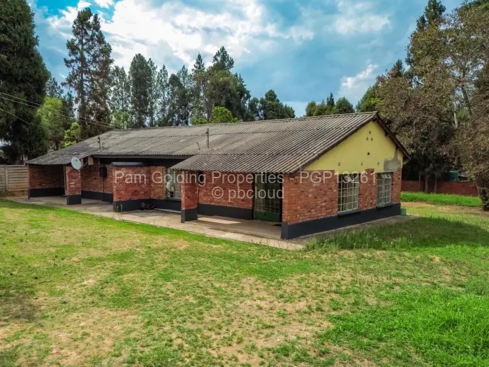 5 Bedroom House for Sale in Glen Lorne, Harare