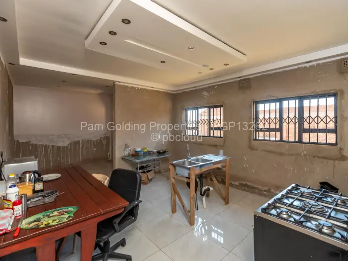 5 Bedroom House for Sale in Haydon Park, Mazowe