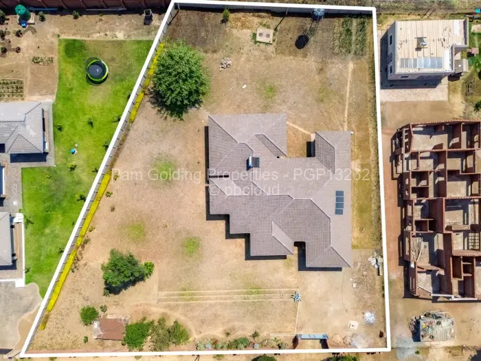 5 Bedroom House for Sale in Haydon Park, Mazowe