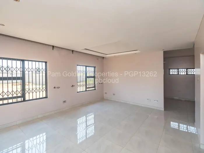 5 Bedroom House for Sale in Haydon Park, Mazowe