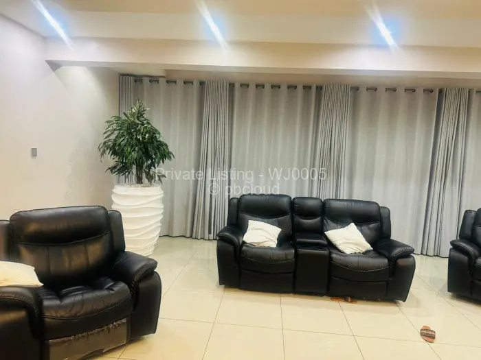 6 Bedroom House to Rent in Gletwin Park, Harare