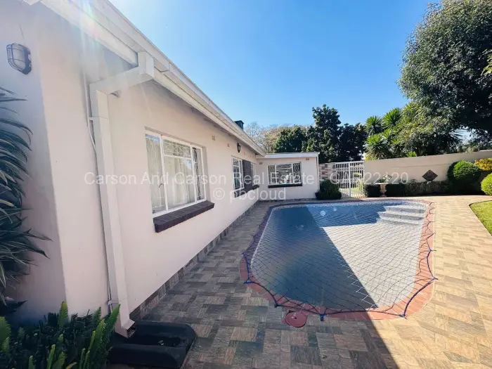 4 Bedroom House to Rent in Hillside