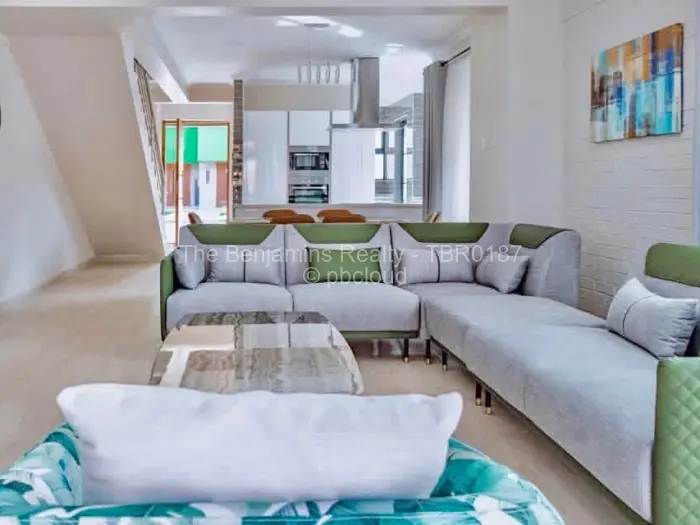 Townhouse/Cluster to Rent in Greendale, Harare