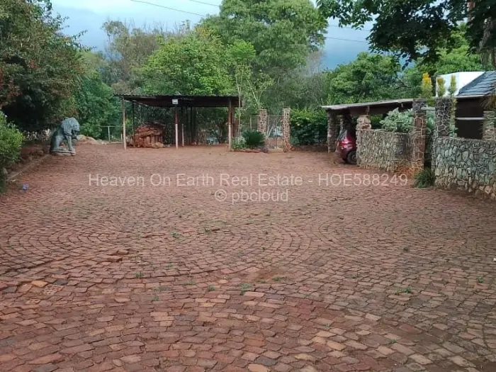 4 Bedroom House for Sale in Chisipite, Harare