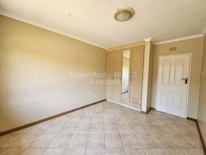 Townhouse/Cluster to Rent in Waterfalls