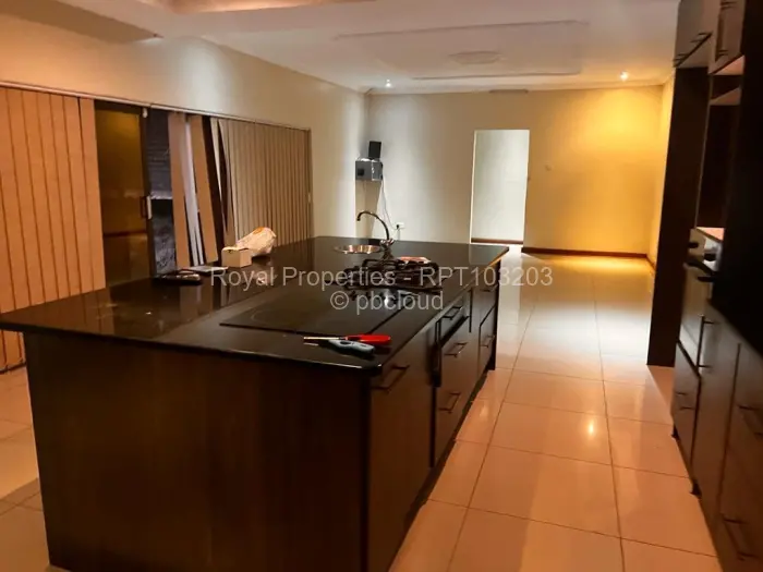 4 Bedroom House to Rent in Crowhill Views