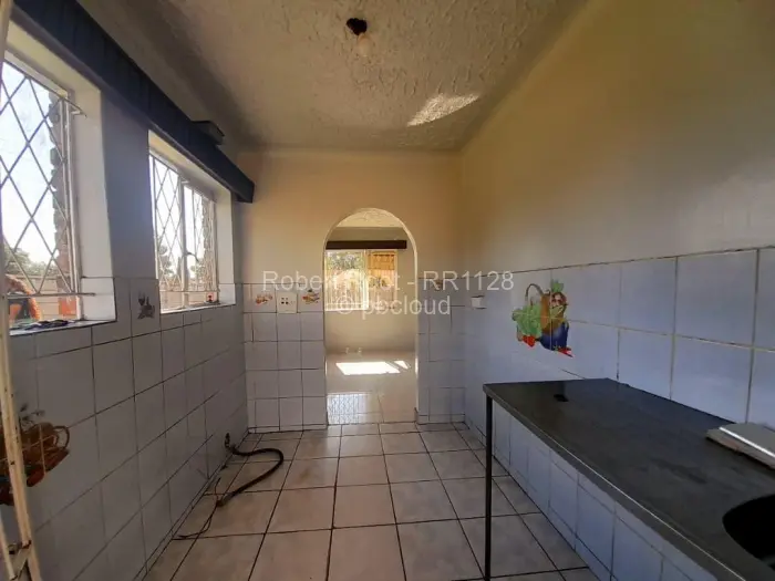 2 Bedroom Cottage/Garden Flat to Rent in Msasa Park