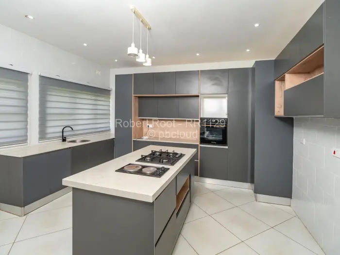 5 Bedroom House for Sale in Fairview, Harare