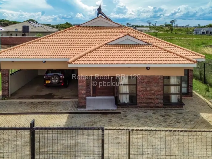 5 Bedroom House for Sale in Fairview, Harare