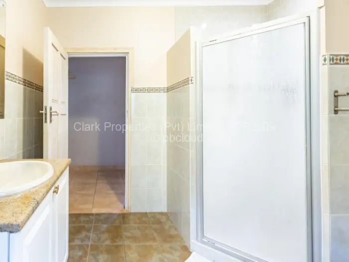 5 Bedroom House for Sale in Borrowdale Brooke, Harare