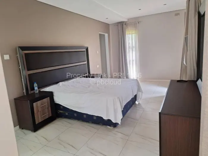 6 Bedroom House for Sale in Northwood, Harare