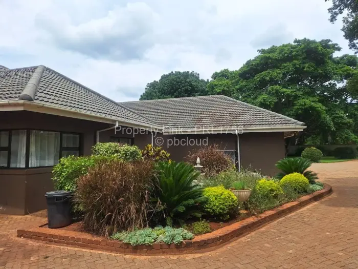 6 Bedroom House for Sale in Northwood, Harare