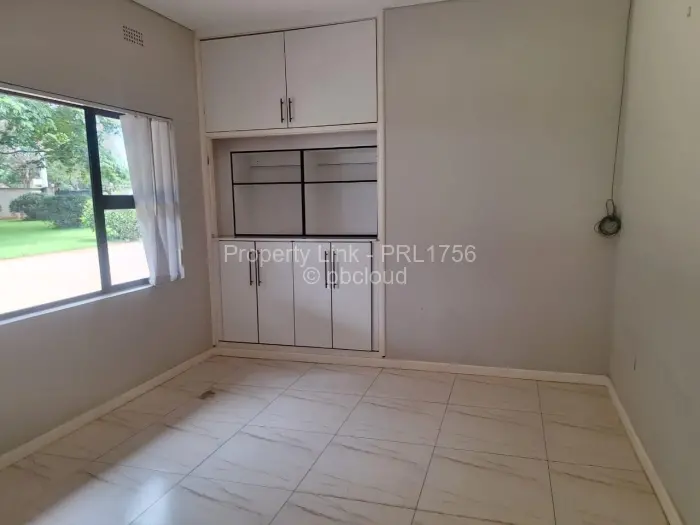6 Bedroom House for Sale in Northwood, Harare