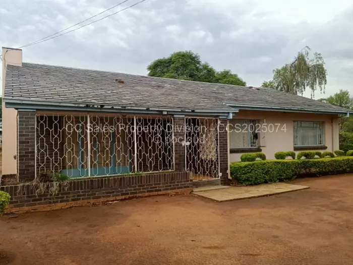 3 Bedroom House for Sale in Matsheumhlope, Bulawayo