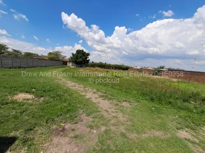 Residential Stand for Sale in Whitecliff, Harare