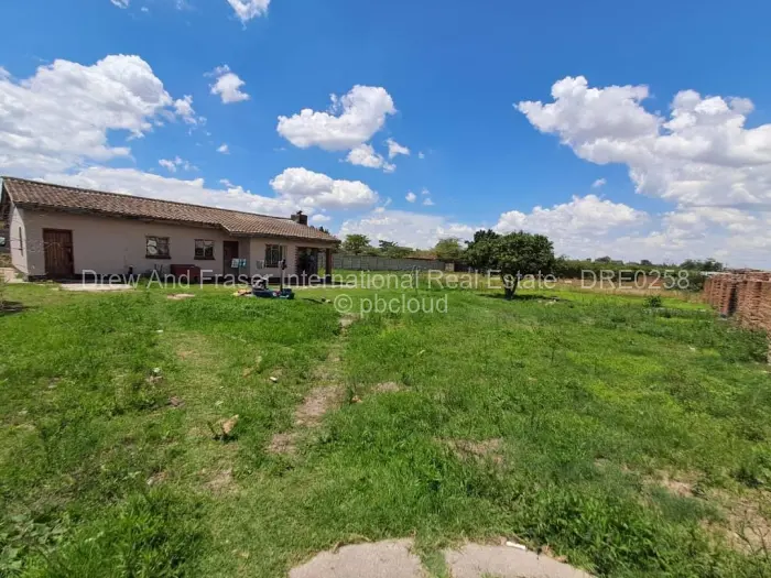 Residential Stand for Sale in Whitecliff, Harare