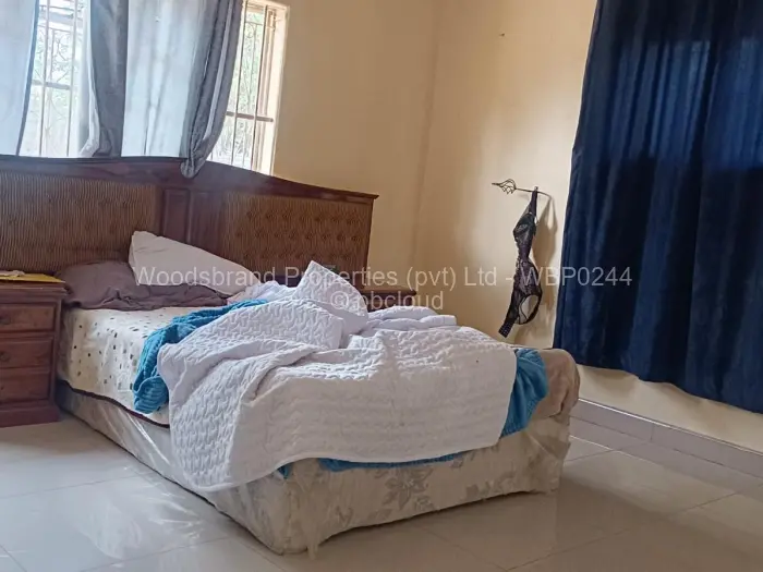 5 Bedroom House for Sale in Highfield, Harare