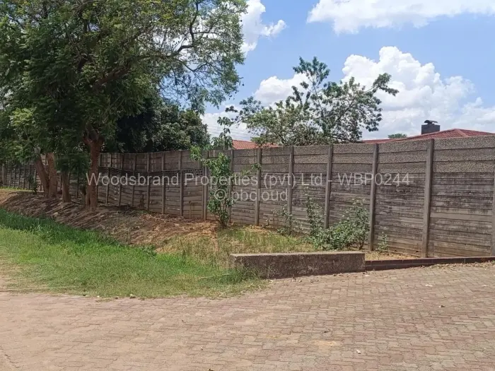 5 Bedroom House for Sale in Highfield, Harare