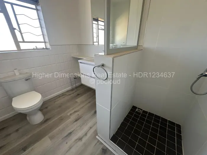 Townhouse/Cluster to Rent in Borrowdale, Harare