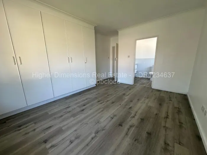 Townhouse/Cluster to Rent in Borrowdale, Harare