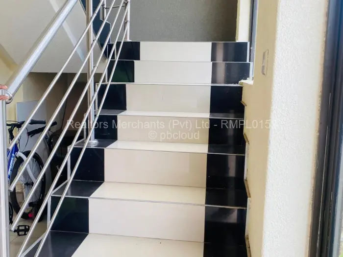 Flat/Apartment to Rent in Monavale, Harare