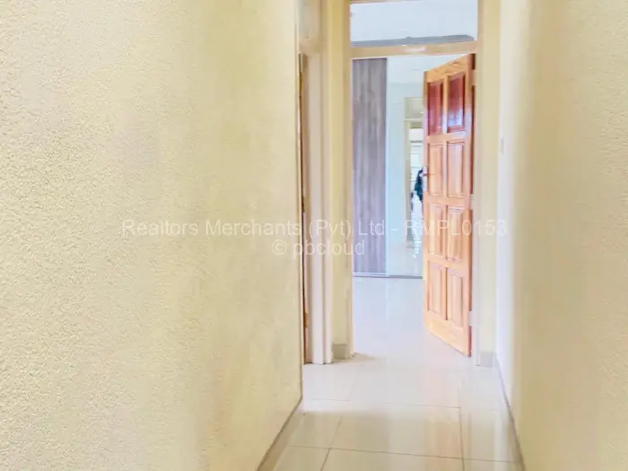 Flat/Apartment to Rent in Monavale, Harare
