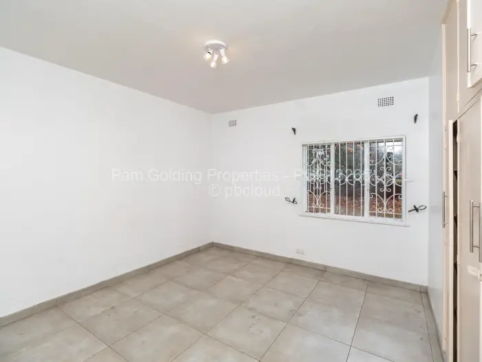 Flat/Apartment for Sale in Eastlea, Harare