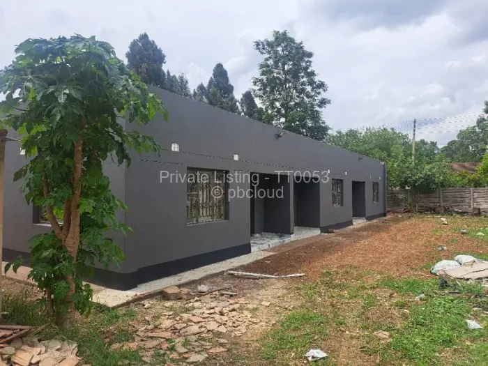 1 Bedroom Cottage/Garden Flat to Rent in Emerald Hill