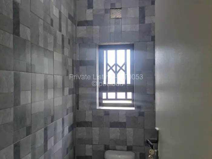 1 Bedroom Cottage/Garden Flat to Rent in Emerald Hill